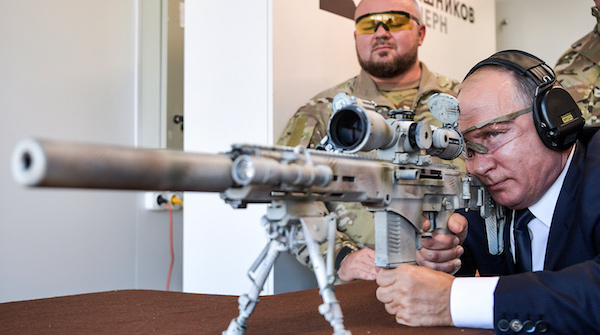 Путин с винтовкой