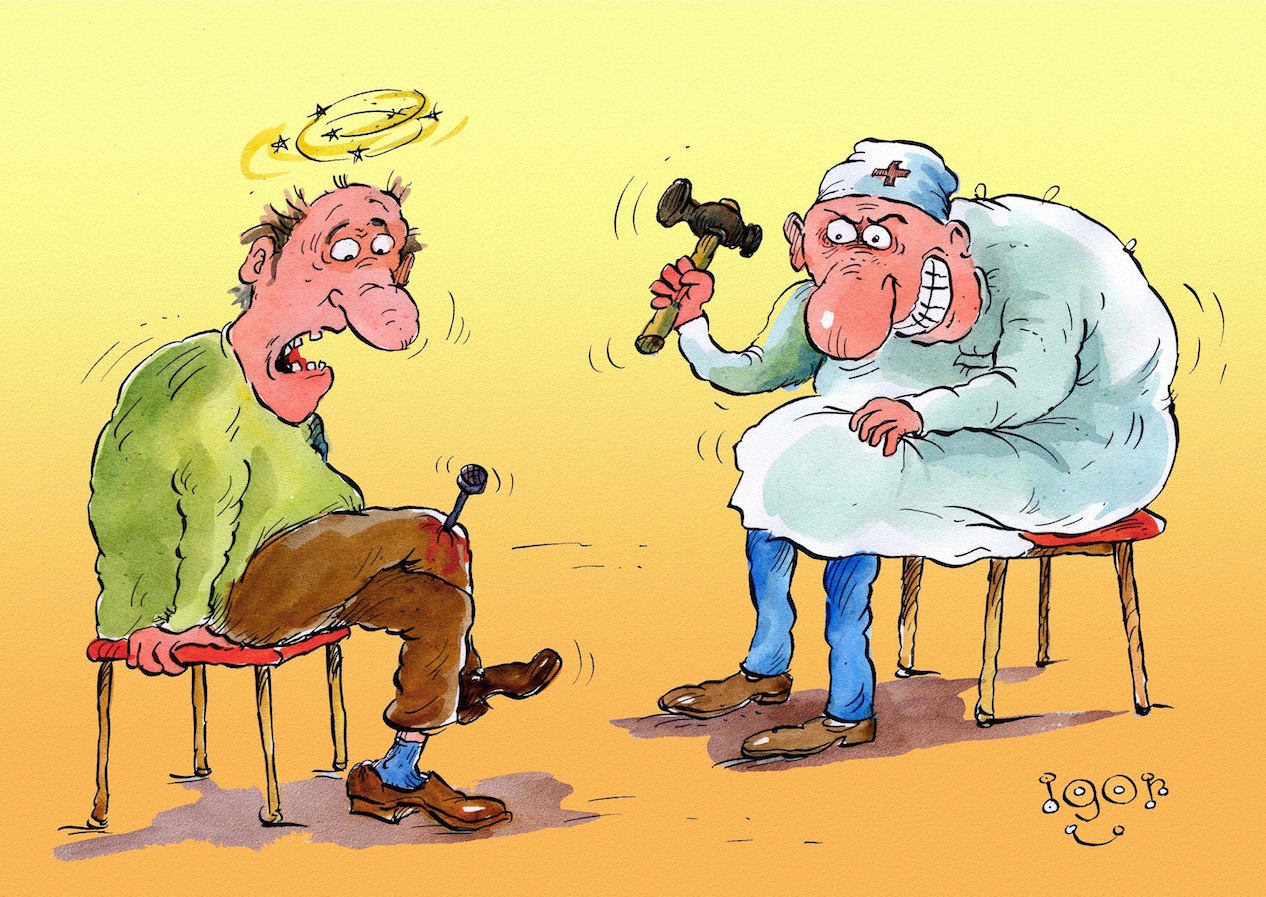 Врач с больным