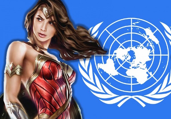 Вымышленная женщина